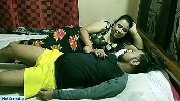 Desi hot bhabhi pussy was so hot! I could not last long! watch till the end with clear voice